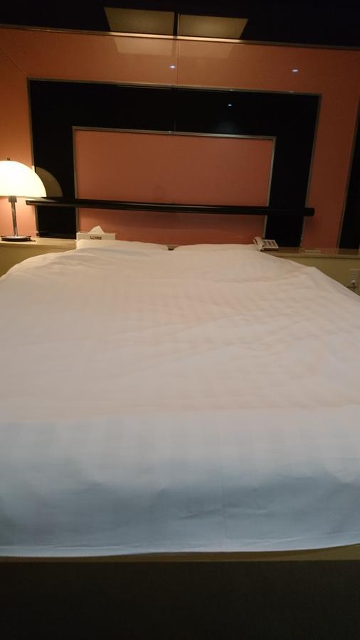 Hotel Loire (Adults Only) Осака Экстерьер фото